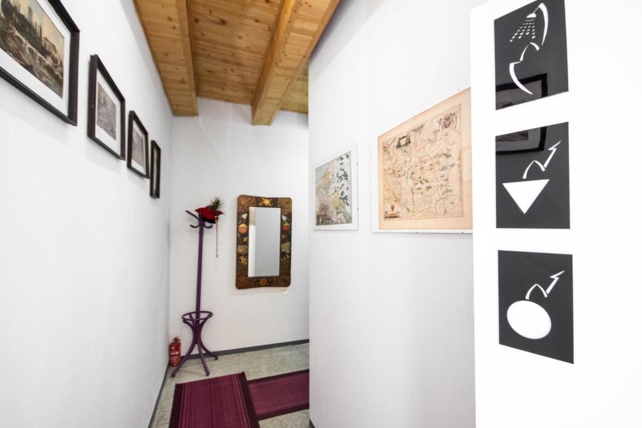 3 Bros' Hostel Cieszyn チェシン エクステリア 写真