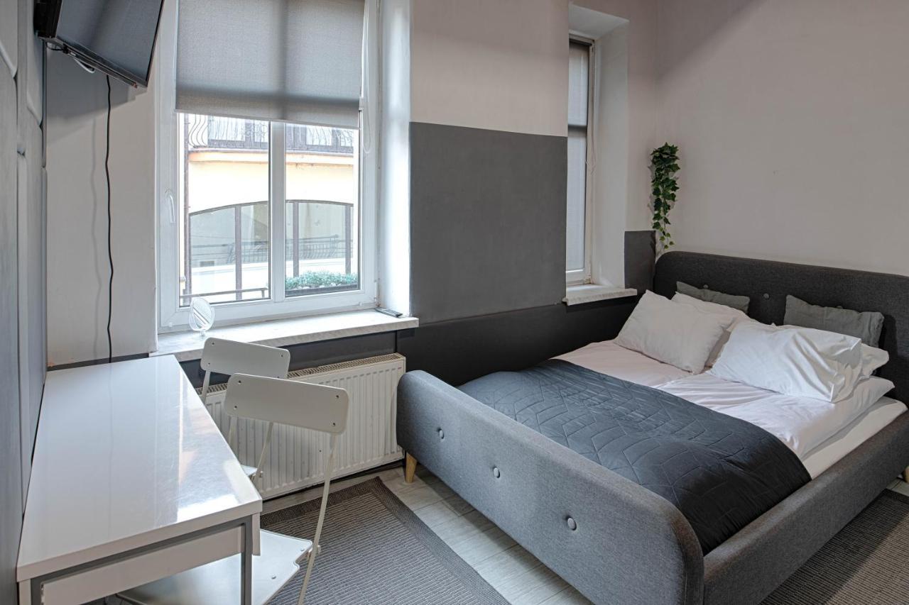 3 Bros' Hostel Cieszyn チェシン エクステリア 写真