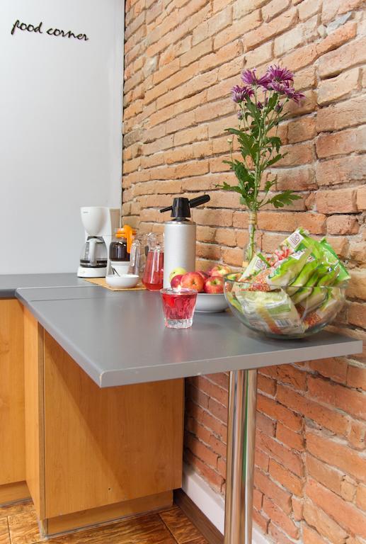 3 Bros' Hostel Cieszyn チェシン 部屋 写真