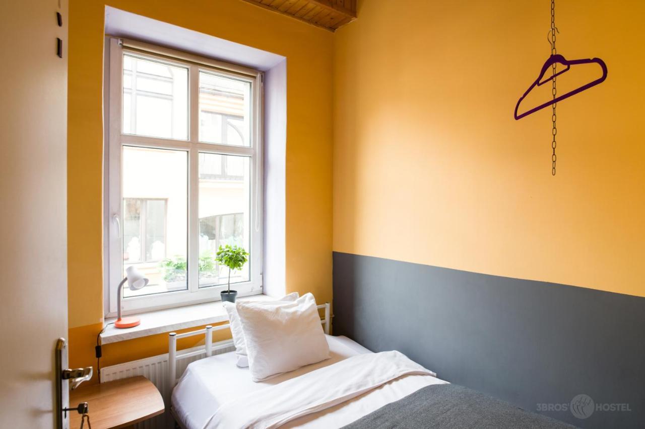 3 Bros' Hostel Cieszyn チェシン エクステリア 写真